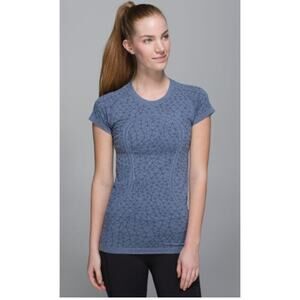 Lululemon Run: Swiftly Tech Short Sleeve Crew Heathered deep navy sz 8